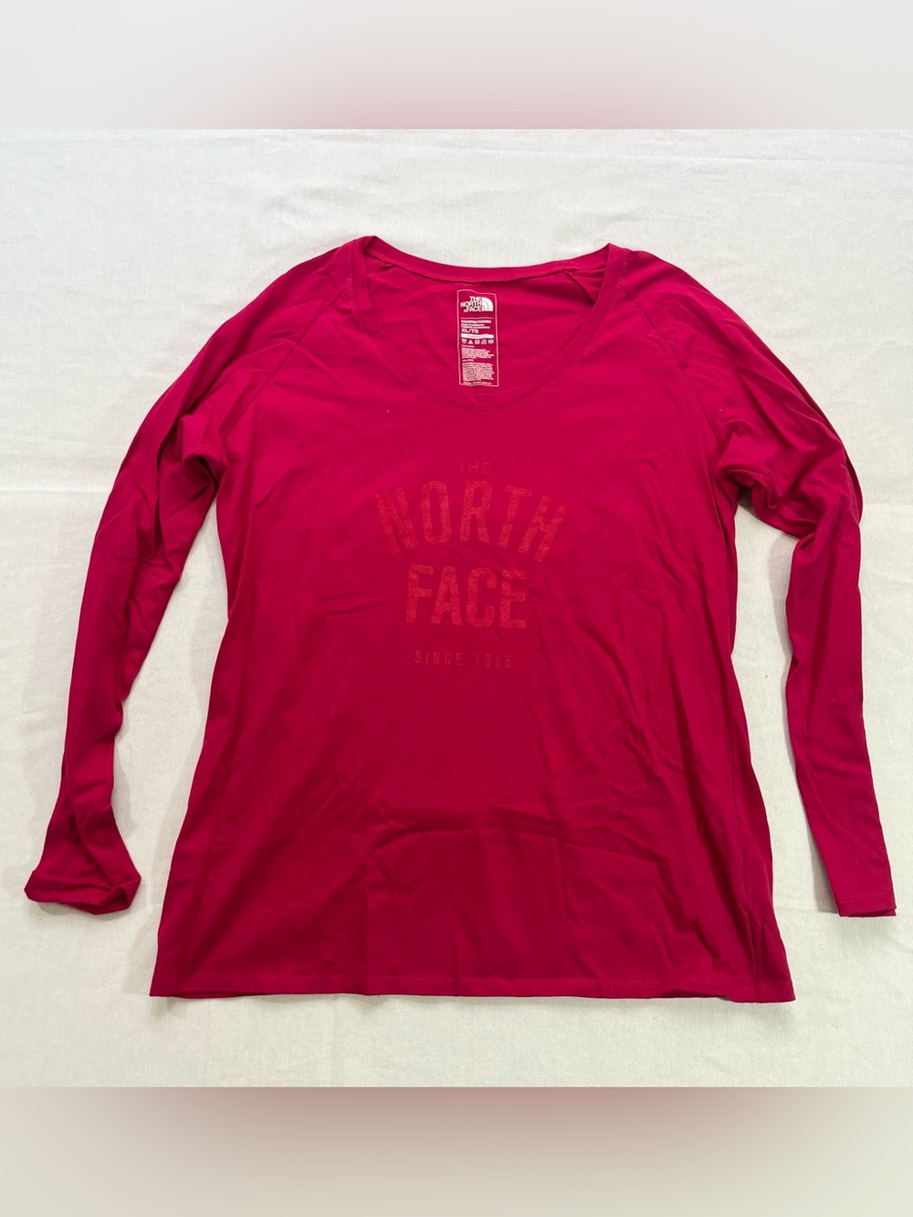The North Face Women's Long-Sleeve Scoop Neck Tee - Berry
